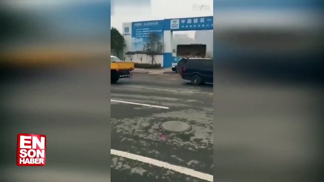 Şantiye girişine park eden aracın hazin sonu