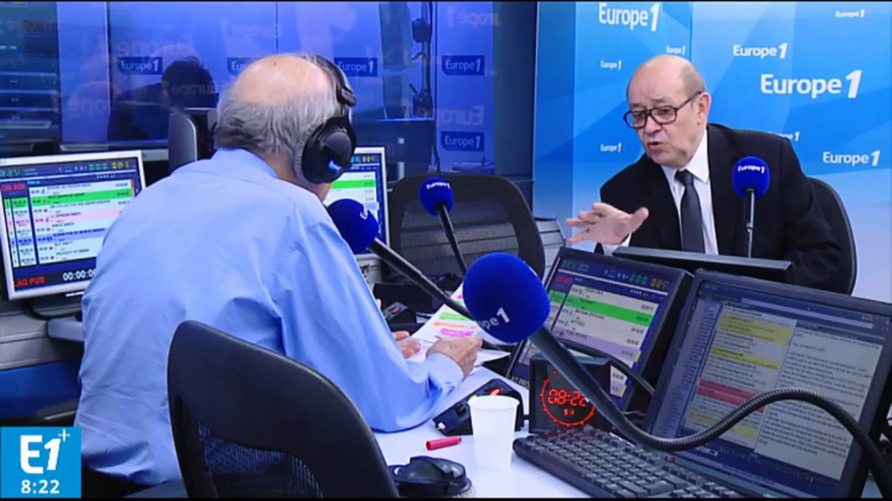 Jean-Yves Le Drian : "Il y a trois dangers en Libye : Daech et les trafics de migrants et d'armes"
