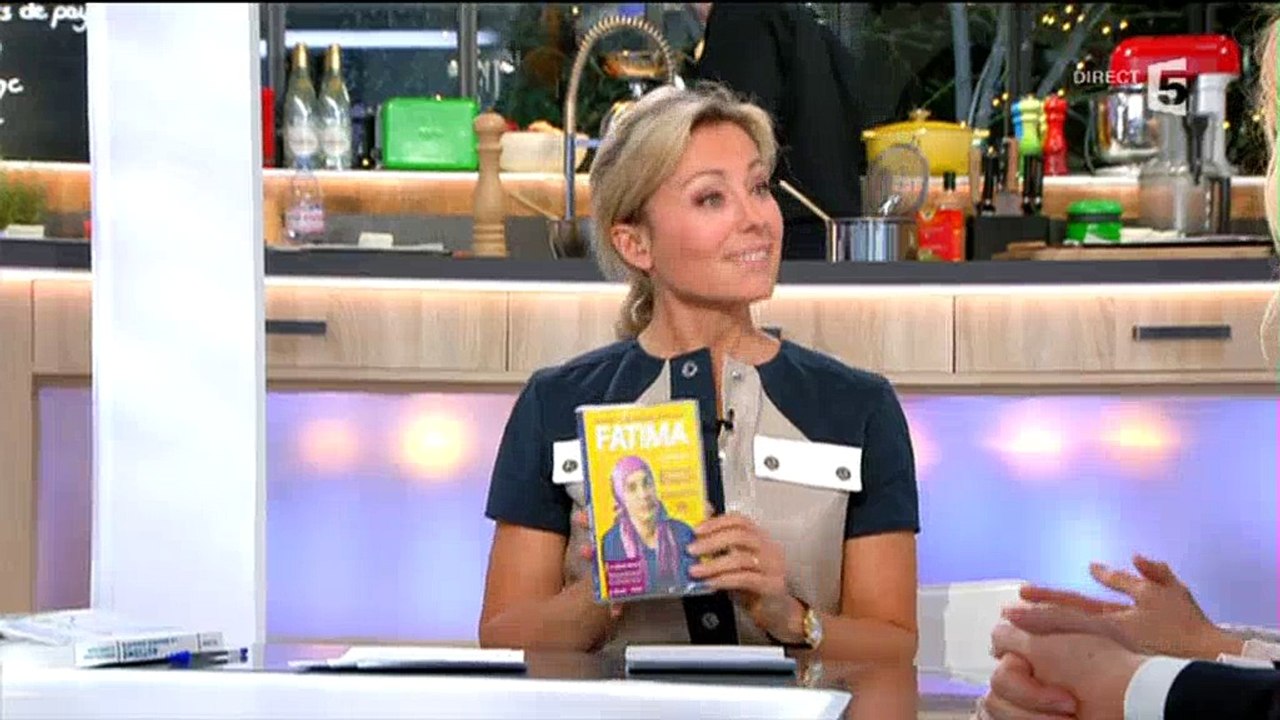 Sandrine Kiberlain s'en prend à Guillaume Gallienne hier dans "C à vous" - Regardez