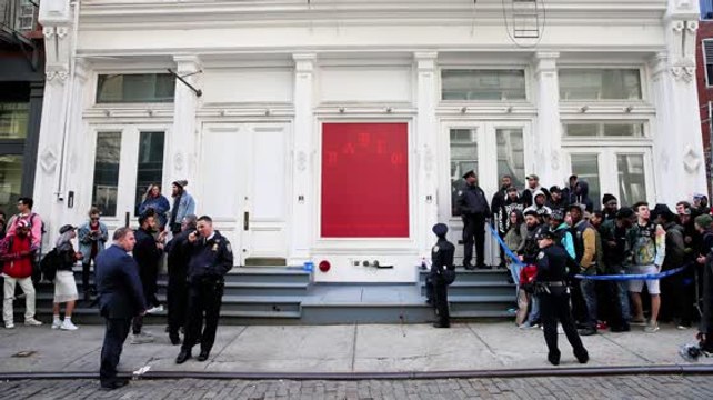 Kanye West's Pop-Up 'The Life of Pablo' Shop Rakes in $1M in 2 Days