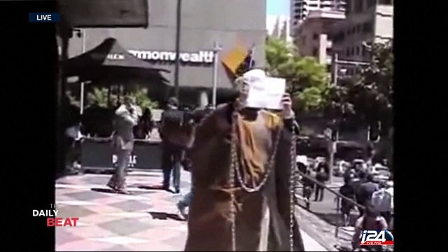 New footage shows Australian police storming Cafe Lindt