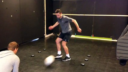 Mikos Gouka su Twitter - De Vrij Training