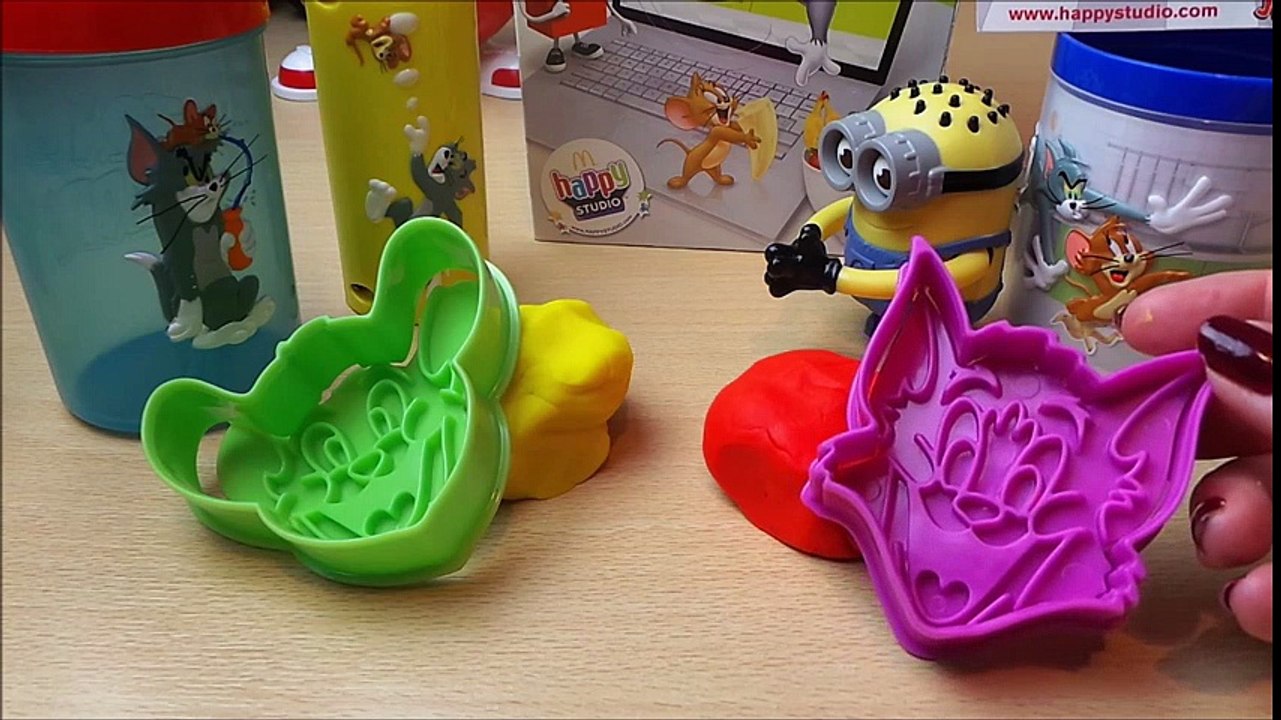 HOW TO MAKE PLAY-DOH TOM AND JERRY FACES WITH THE FREE McDONALDS HAPPY MEAL COOKIE CUTTERS  TOM AND JERRY