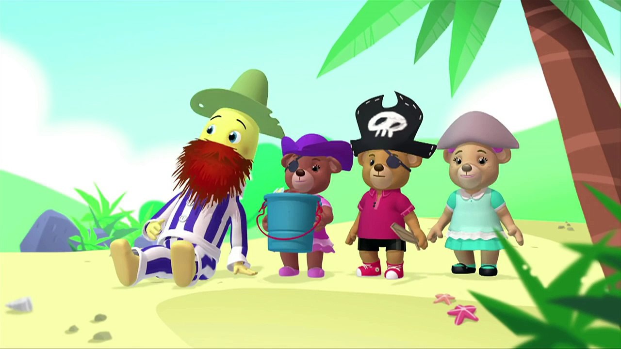 Everyone goes on a treasure hunt! | Bananas in Pyjamas
