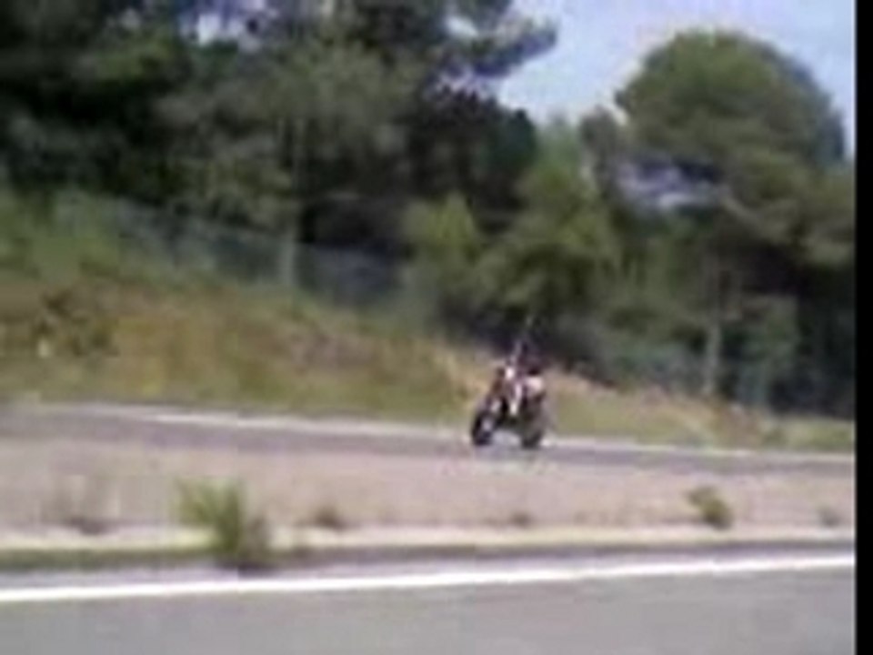 Run de jo avc son spitro