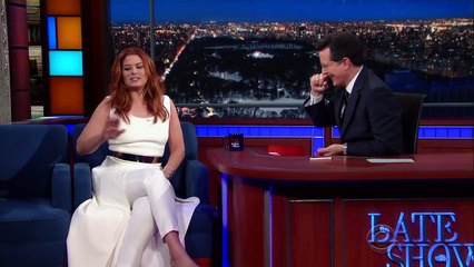 Debra Messing Fait Ses Propres Cascades