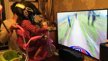 Un papa a mis au point un simulateur de descente en VTT