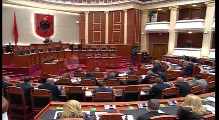 Parlamenti nderon viktimat e Brukselit, Meta: Terrorizmi s’ka të ardhme në Europë- Ora News