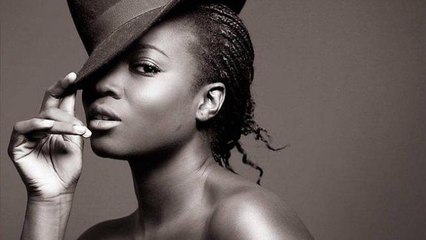 Awa Ly: Five and a Feather, un nouvel opus hypnotisant aux mélodies envoûtantes!