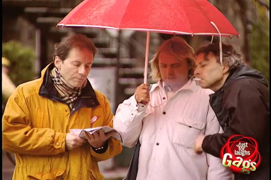 Shared Umbrella prank