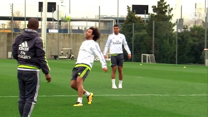 Cela s'amuse à l'entraînement au Real avec Marcelo et Casemiro
