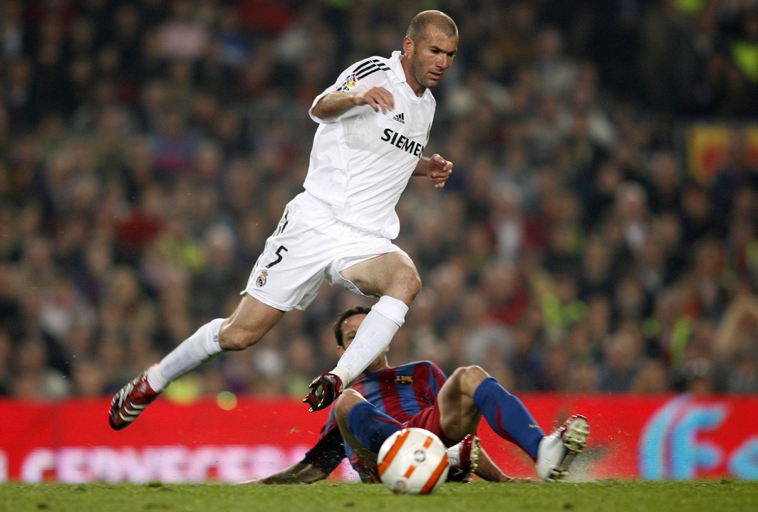 Zinedine Zidane | Crazy Skills | Unpredictable goals