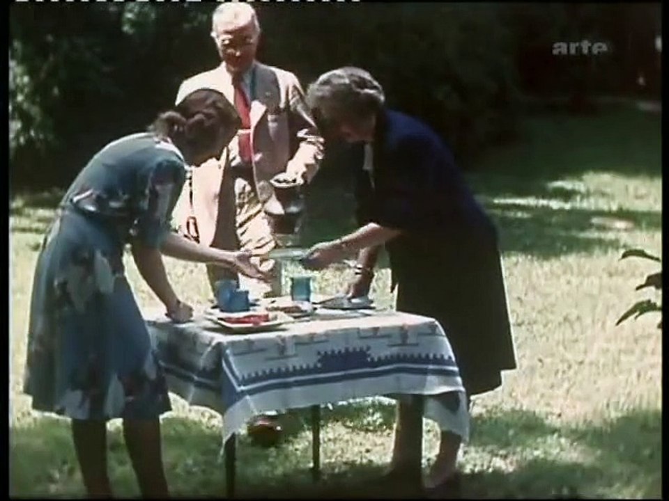 200 jours pour refaire le monde 2-2 De Berlin à Hiroshima (extrait)