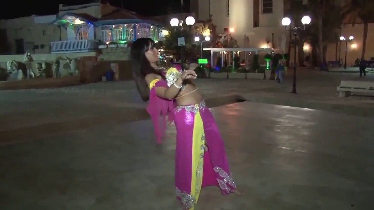 Best dance by hot super model
