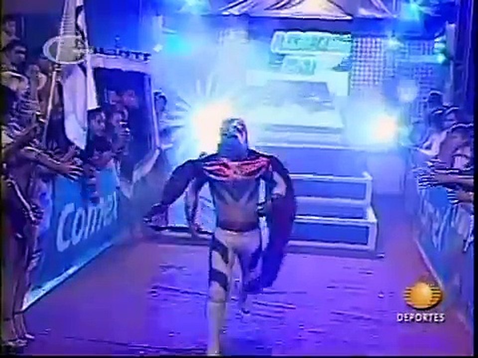 AAA-SinLimite 2009-01-25 Salamanca 01 M?scara Divina, Mini Charly Manson & M?scara Sagrada vs. Los Mini Vipers