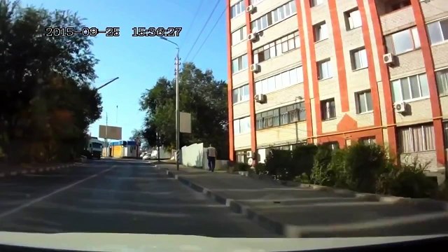 Car Crashes #12 - Acidentes com Caminhões desgovernados