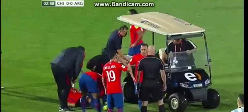 Horror Foul On Alexis Sanchez - Chile 0-0 Argentina 25-03-2016
