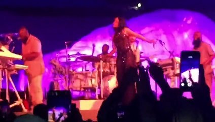 Rihanna and Drake - Work (ANTI World Tour) TicketHurry