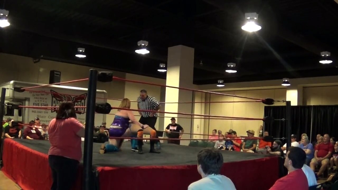 ASHLEY AMERICA  VS ROXANNE STEELE 8-22-15