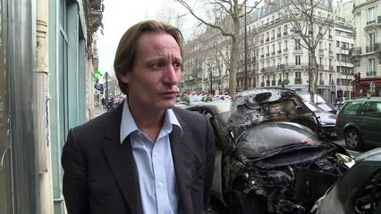 Des voitures brûlées à Paris en marge d'une manifestation