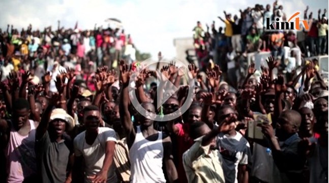 Penduduk adakan tunjuk perasaan sokong calon pembangkang