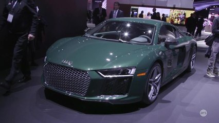 NY Auto Show 2016: Audi R8