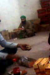 Dawat e Islami ka molvi burgero pr toot pra**!!!