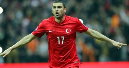 Burak Yılmaz, A Milli Takım Kampından Ayrıldı