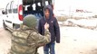 Operasyonların Sürdüğü Yüksekova'da Güvenlik Güçlerinin Vatandaşlara Yardımı da Devam Ediyor