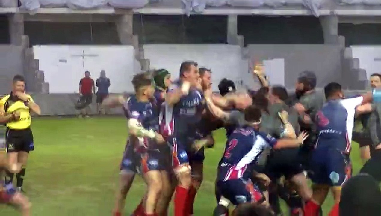 Rugby  Grosse bagarre générale dans le match entre la Marine française et la Royal Navy CHOC