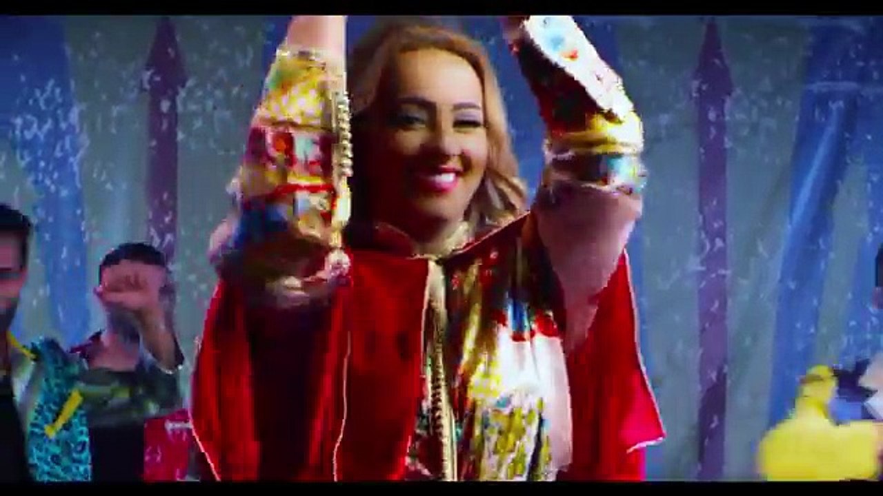 Zina Daoudia sentiha زينة الداودية - صنطيحة