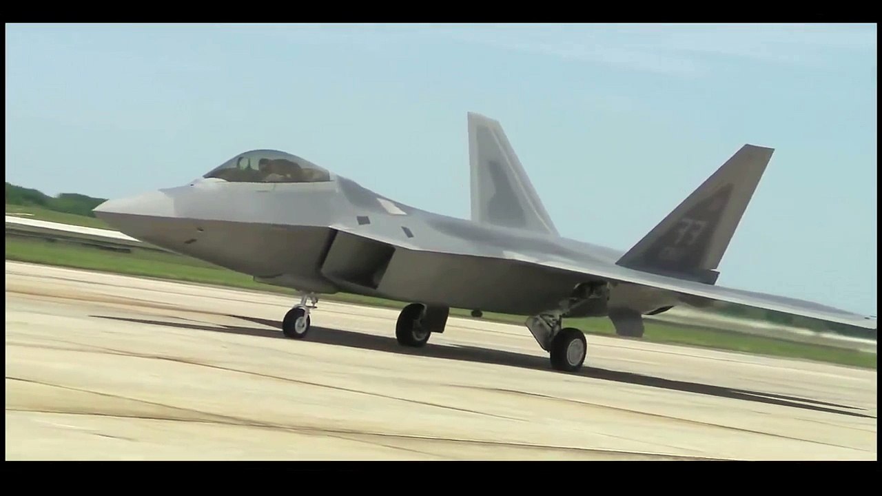 F-22 Raptor Thrust Vectoring in action 2016