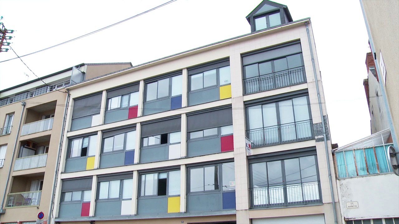 L’accueil des migrants par les habitants du Mans lors de leur arrivée