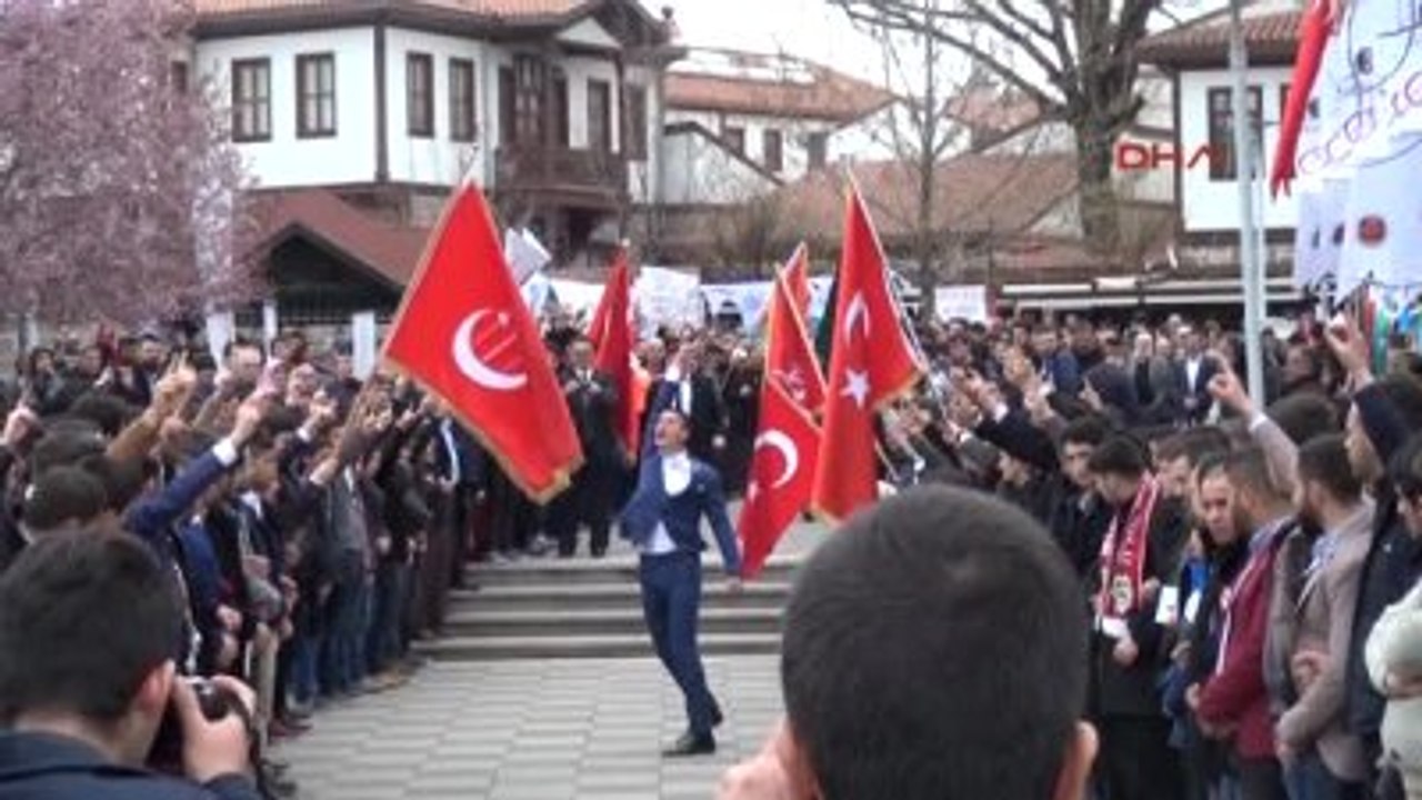 Muhsın Yazıcıoglu Kabrı Basında Anıldı