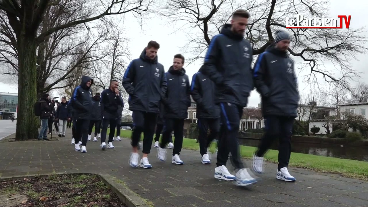 Balade près des canaux d'Amsterdam pour les Bleus