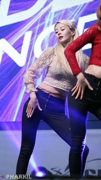 [직캠_Fancam] 141227 헬로비너스(HELLOVENUS) 끈적끈적 (나라) @ 비발디파크 라이딩 콘서트 (1080p)