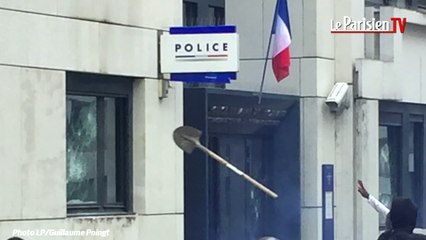Des lycéens parisiens saccagent un commissariat à coups de pelle