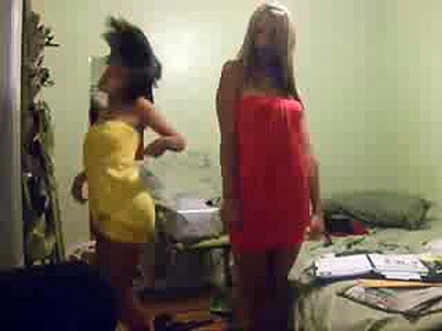 Two girls nanga dance in room on english song - desi girls video - video  Dailymotion