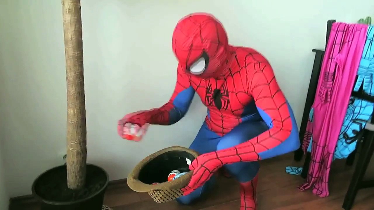 FROZEN ELSA vs SPIDERMAN vs VENOM! KINDER SURPRISE EGG HUNT! Funny Superhero Movie in Real Life