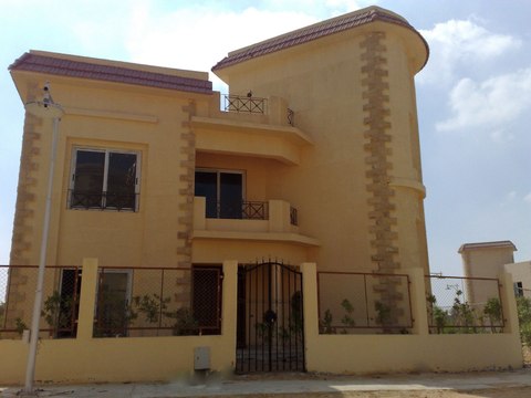 فيلا للبيع بمنتجع جولف السليمانية 1000 متر بعيون النخيل عرض لقطة