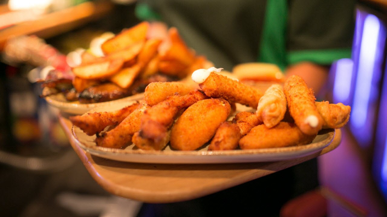 Enjoy the best Irish Food at Fibber Magees Dubai