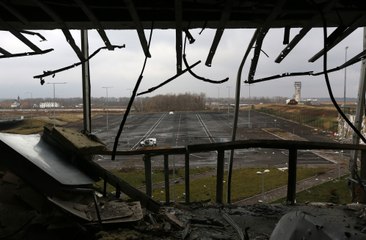 LOTNISKO (Airport) by Sergei Loiko