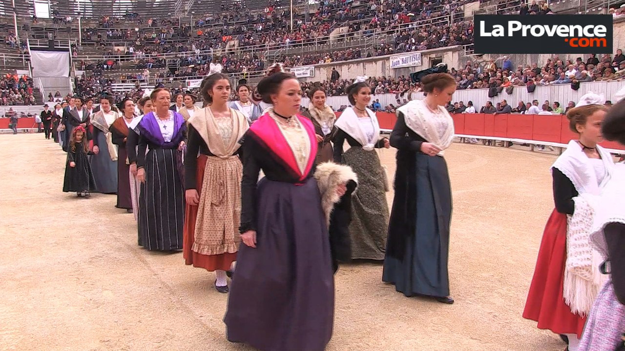 La course camarguaise en ouverture de la feria de Pâques d'Arles