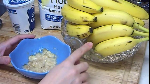 Anti-Aging Homemade Banana Face Mask for Mature Skin Helps To Get Rid Of Dry Skin