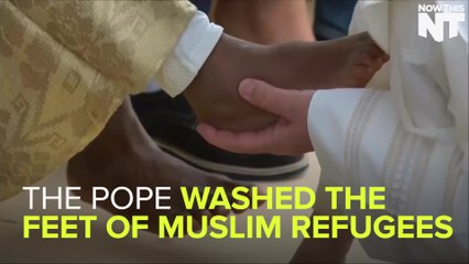 Pope Francis Washes Muslim Refugee's Feet
