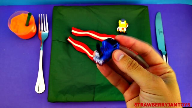 Bacon and Eggs Play Doh Shopkins Spongebob Thomas the Tank Engine Surprise Eggs StrawberryJamToys