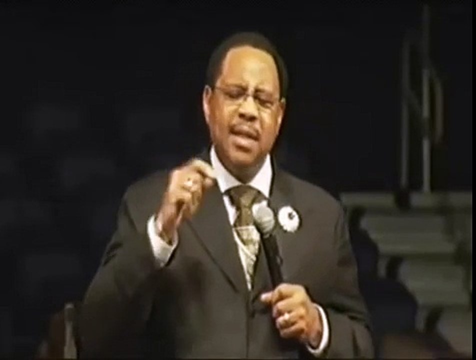 Bishop Jimmie Williams Preaching First Night of COGIC AIM 2015