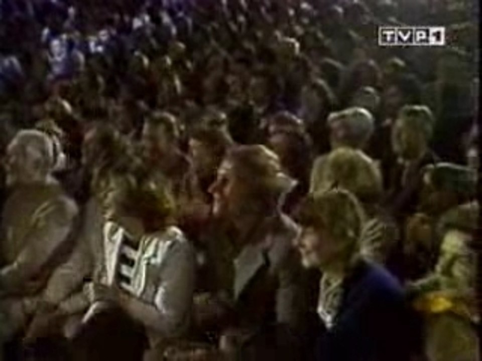 Kabaret Tey - Z tyłu sklepu 1