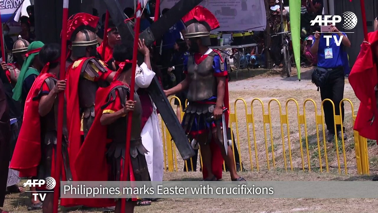 Philippines marks Easter with crucifixions
