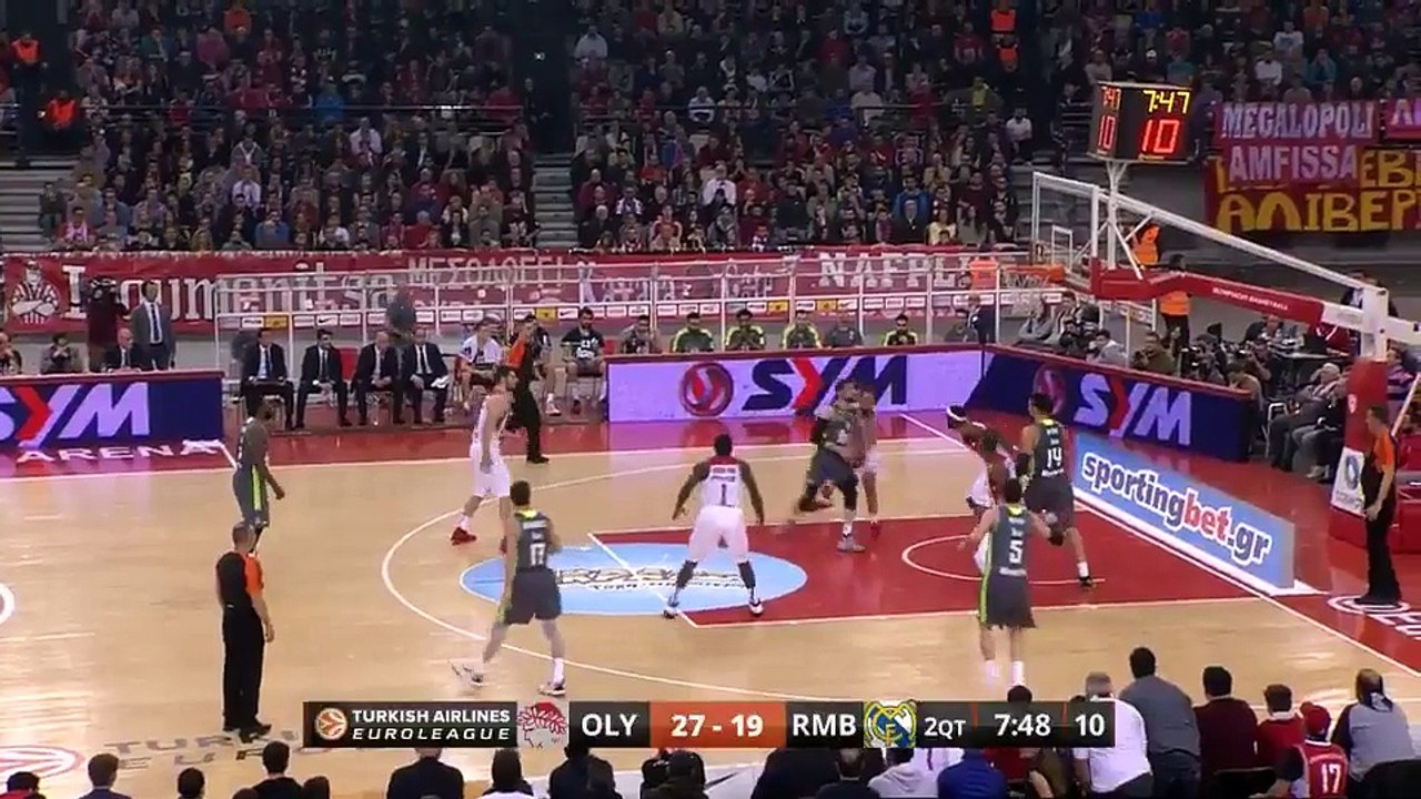 Olympiacos-Real Madrid-Warrick slam dunk 25 March